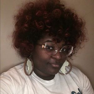 Meet your Posher, Farrah